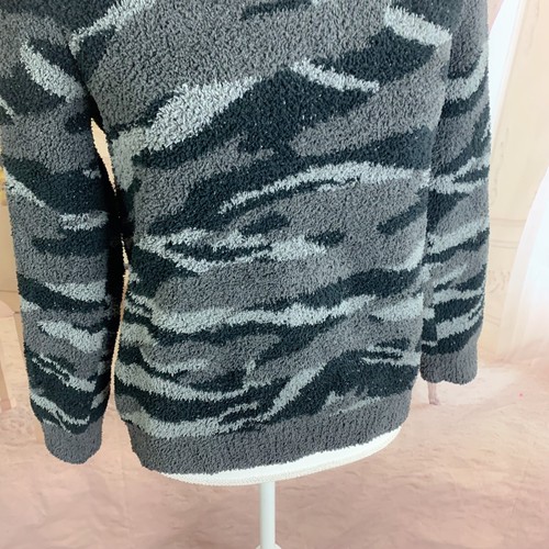 NEW Barefoot Dreams CozyChic Seaside Crew-Neck Pullover in Carbon Camo Sz Small - Picture 7 of 11