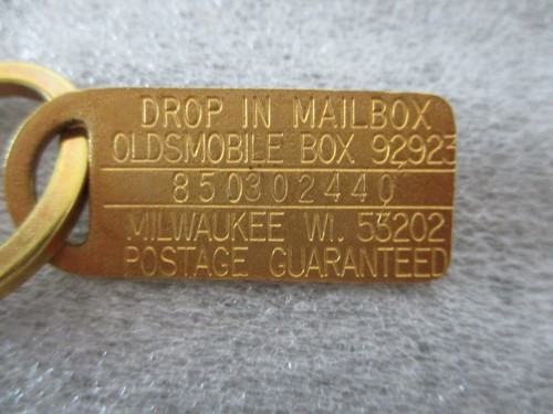 VTG KEYCHAINS CHEVRON/CALSO+CHEVROLET+OLDSMOBILE MAILBOX TAG w/CARABINER SET(3) - Picture 6 of 19