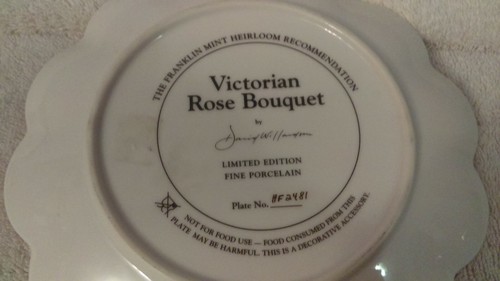 Franklin Mint Erbstück Sammelteller Victorian Rose Bouquet Rosen OH307 - Bild 3 von 3