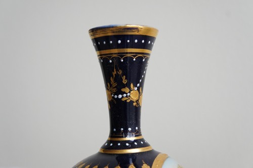 19th Century Austrian Royal Vienna Vase - Picture 6 of 9