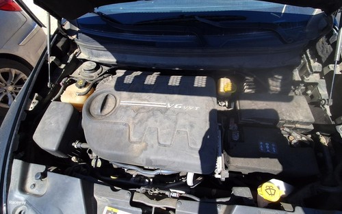 Used Front Upper Center Console fits: 2016 Jeep Cherokee roof w/o sunroof w/ambi - Picture 15 of 24