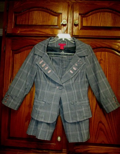 NEW SUNNY LEIGH SZ 4X14.5" WELL-MADE 2 PC GRAY/PINK PLAID CAPRI SET/LINED JACKET - Picture 3 of 12