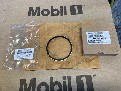 NEW!! GENUINE PORSCHE Cayman 987 Piston Rings 98710305302 - Picture 1 of 2