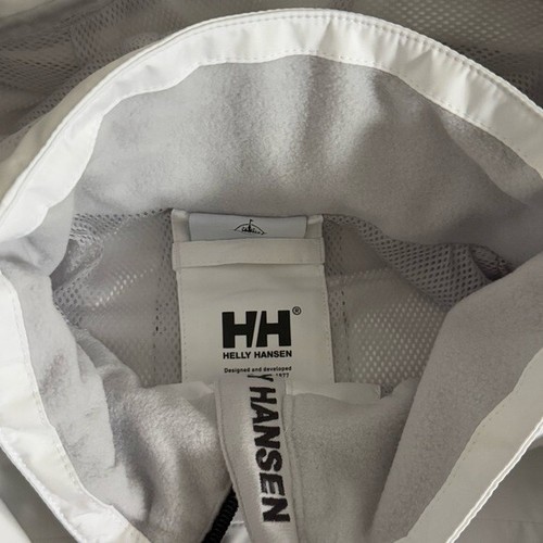 ¡NUEVO CON ETIQUETAS! Chaqueta impermeable con capucha Helly Hansen Mickey Mouse de los parques de Disney | Damas 2XL - Imagen 3 de 8