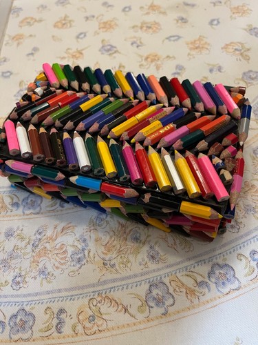 Unusual Pencil Crayon Covered Lidded Box. 7 1/2 X 4 1/4 X 2 ins. New. - Picture 2 of 5