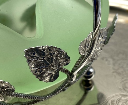 Bagley Art Nouveau Green Frosted Glass Basket In Silver Metal Case - Picture 9 of 16