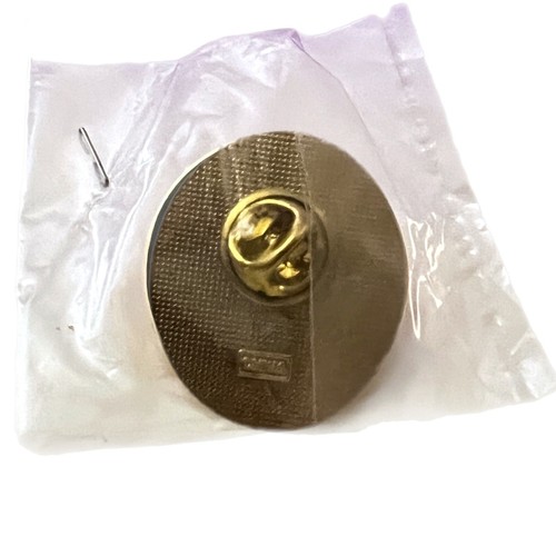 New Forest Glen Winery Sonoma California Wine 1 Inch Pin - Picture 2 of 2