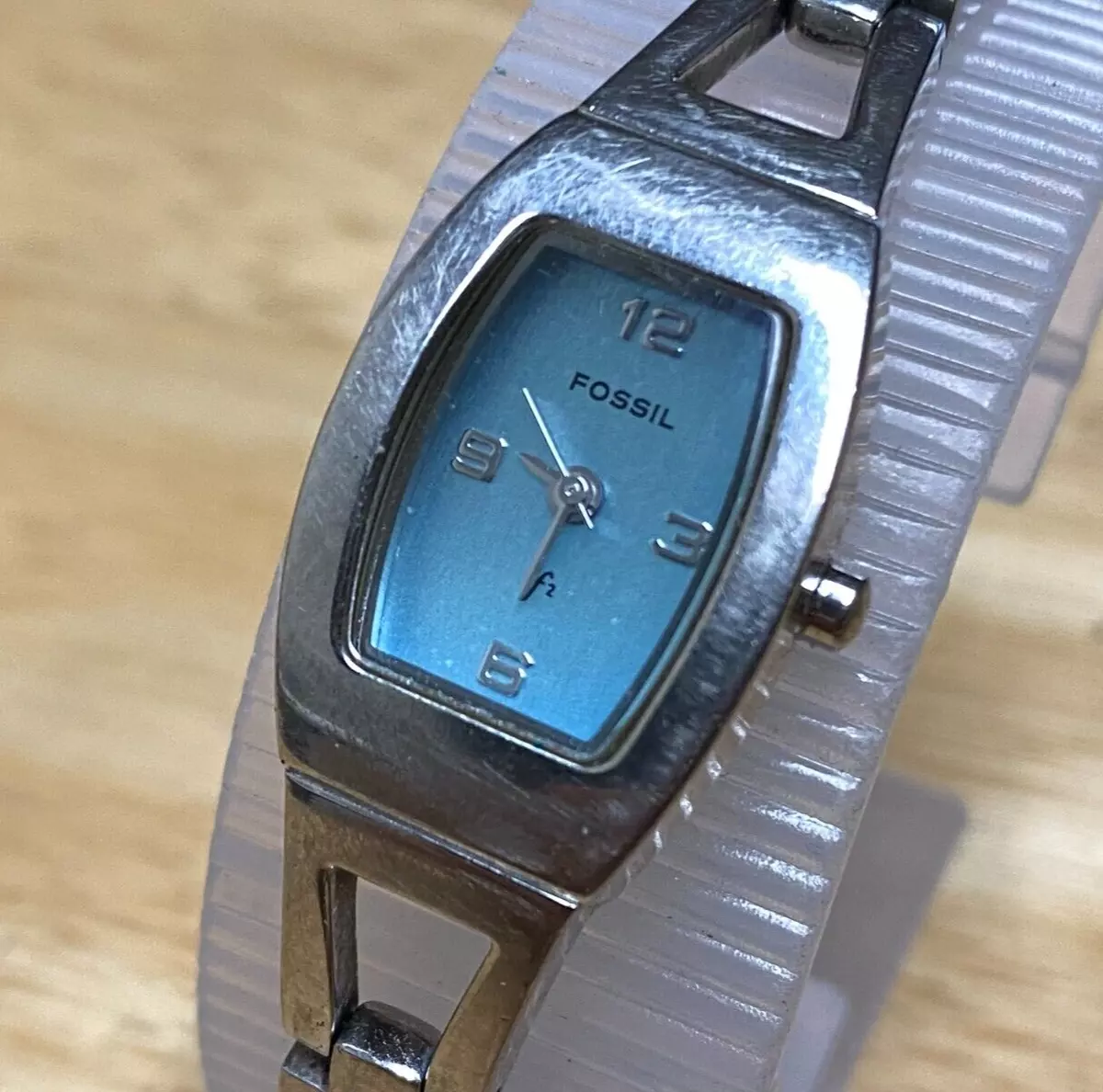 Fossil Quartz Watch ES 9304 Women 30m Silver Blue Steel Barrel New