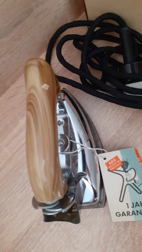 Vintage Travel Iron AEG 1950's - Picture 4 of 11