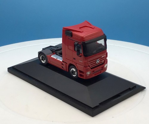 HERPA MERCEDES BENZ IAA2002 TRACTOR CAB SCALE 1:87 - Picture 7 of 10