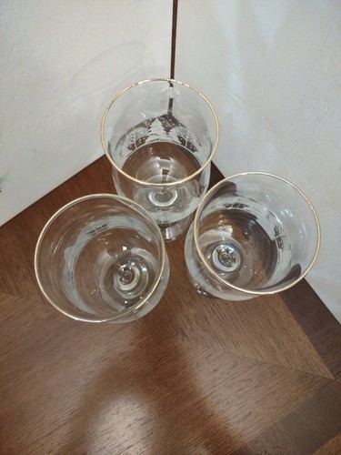 3 Vintage Arby's Winterszene Tulpe 12 Unzen mattierte Kiefern Goldränder - Bild 2 von 4