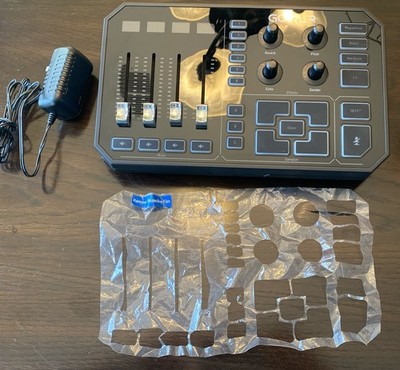 TC-Helicon GO XLR Broadcaster Platform with Mixer and Effects BRAND NEW OPEN BOX