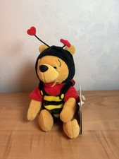 Winnie the Pooh BUMBLE BEE Disney Store Plush Bean Bag Bear 8" NWT / Vintage