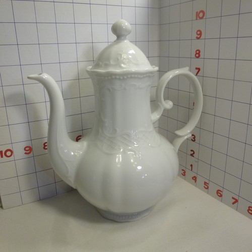 Cafetera/tetera blanca en relieve - Seltmann Weiden Baviera Alemania - EVC - Imagen 6 de 6