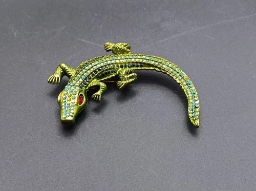New Betsey Johnson Rhinestone Green Alligator Gator Crocodile Pin Brooch - Picture 3 of 7