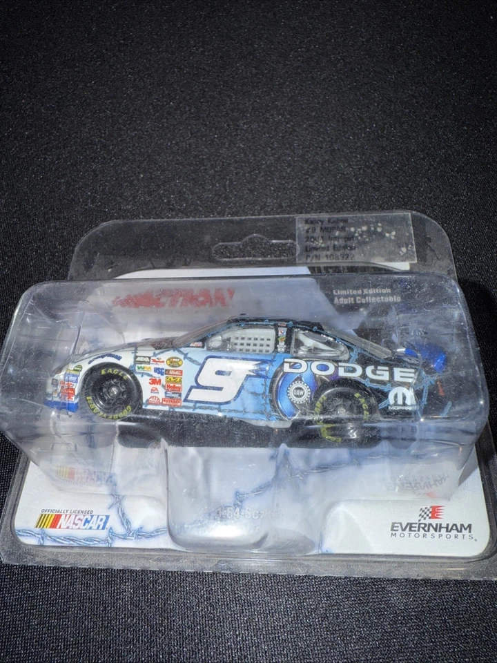 #9 2005 Cargador Mopar Kasey Kahne 1:64 Acción Neumáticos de goma Foto 3 de 4