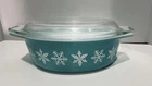 Vintage Pyrex Snowflake Turquoise Oval Casserole Dish with Lid #043 1.5 QT MCM