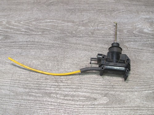 86-89 MERCEDES R107 560SL FRONT LEFT DRIVER DOOR LOCK VACUUM ACTUATOR OEM - Afbeelding 8 van 12