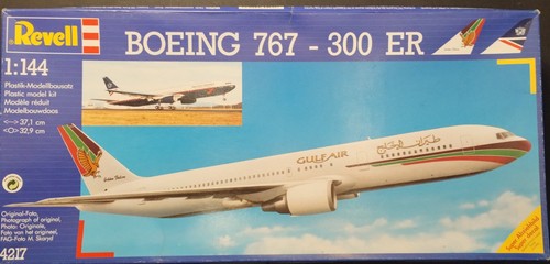 Revell 4217 1/144 Boeing 767-300ER Gulf Air/British Airways + Extra PE Boa - Foto 2 di 7