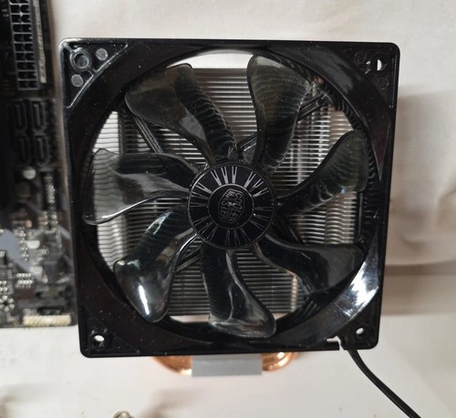 Intel Core i5-9600k + GIGABYTE B365M-DS3H LGA 1151 MicroATX + 32GB DDR4 + Cooler - Picture 3 of 5