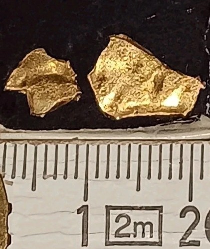 ZAHNGOLD GELBGOLD OHNE ANHAFTUNG/ ZEMENT WURDE ENTFERNT!