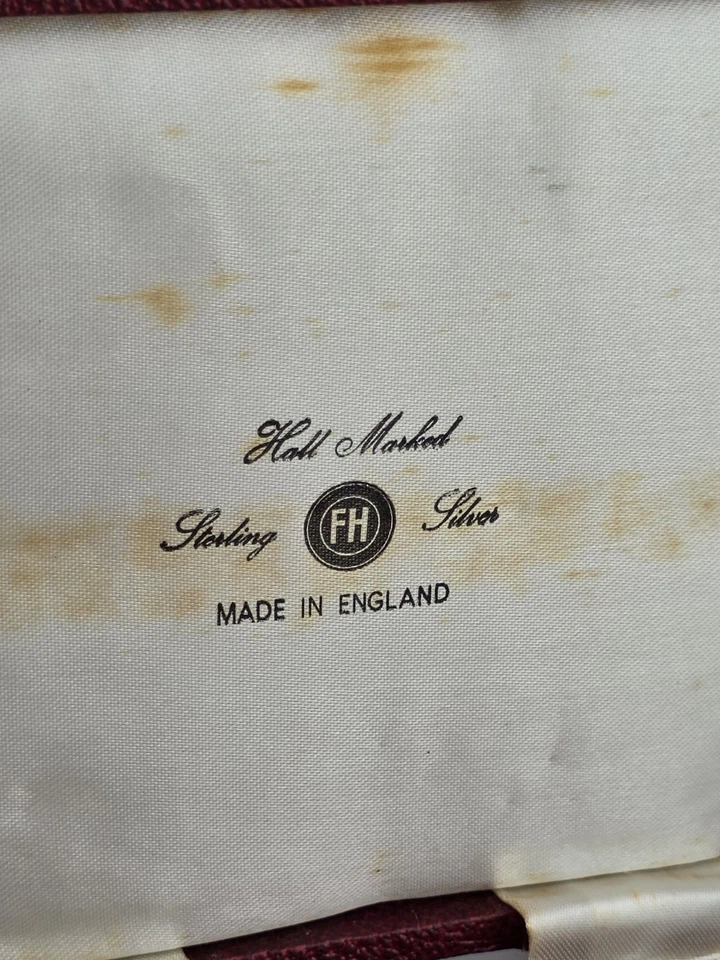 Antique Set of Six Sterling Silver Tea Spoons in Queen Anne Style. England. - Image 4 of 4