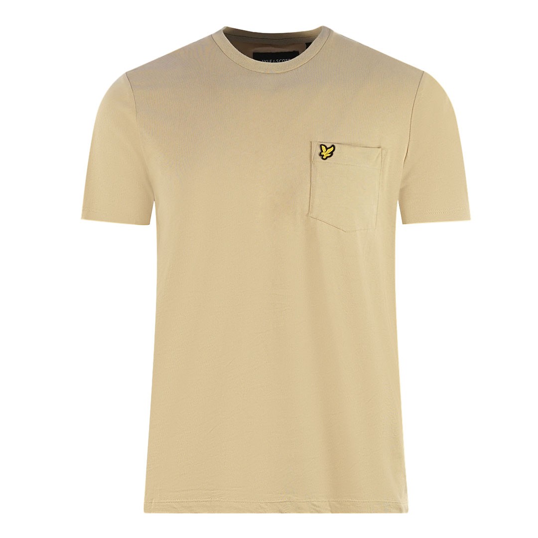 Бежевая футболка с логотипом бренда Lyle & Scott на нагрудном кармане