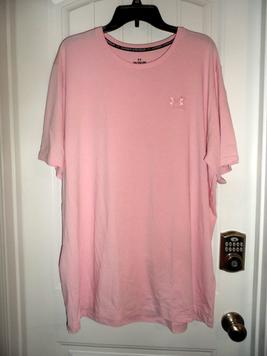 Tolles Under Armour Herren Gr. 2XL Rosa Loose Fit Kurzarm Hemd Neu mit Etikett