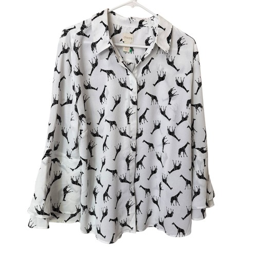 Vintage Chico's 3 / XL Whimsical Giraffe Print Blouse Split Flared Sleeves - Picture 2 of 13