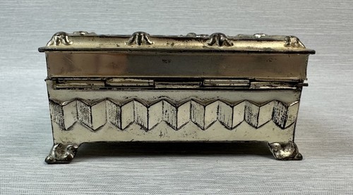 Estatuillas de realeza belén caja baratija joyería con bisagras placa de plata vintage - Imagen 5 de 11