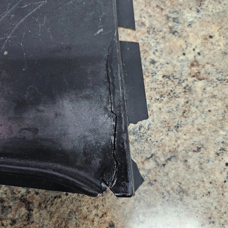 Cubierta de batería BMW 2000 para 323Ci 323i 325Ci 325i 325xi 328Ci 328i Foto 2 de 4