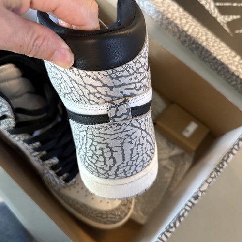 NIKE Air Jordan 1 Retro High OG stampa elefante/bianco da uomo (DZ5485 052) taglia 11 - Foto 17 di 21