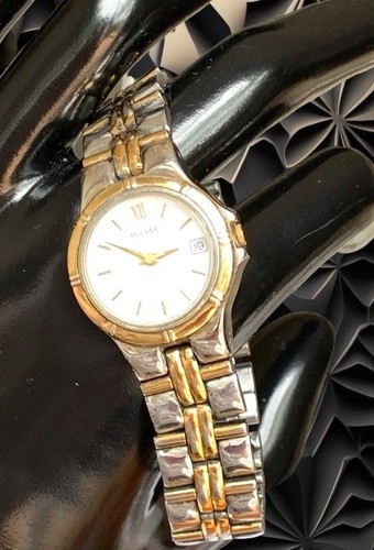 Montre femme Pulsar by SEIKO date argent or résistant à l'eau blanche pile neuve excellent état - Photo 11/16