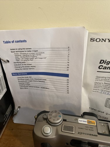 SONY Cyber-shot DSC-S75 3.3 MP Digital Camera 6X Zoom Zeiss Lens Box TESTED - Picture 4 of 17