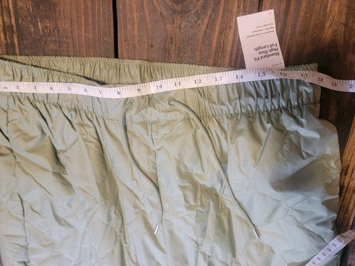 NWT Women's Nike Essential Quilted Puffer Track Winter Outdoor Pants XL Green - Picture 7 of 13
