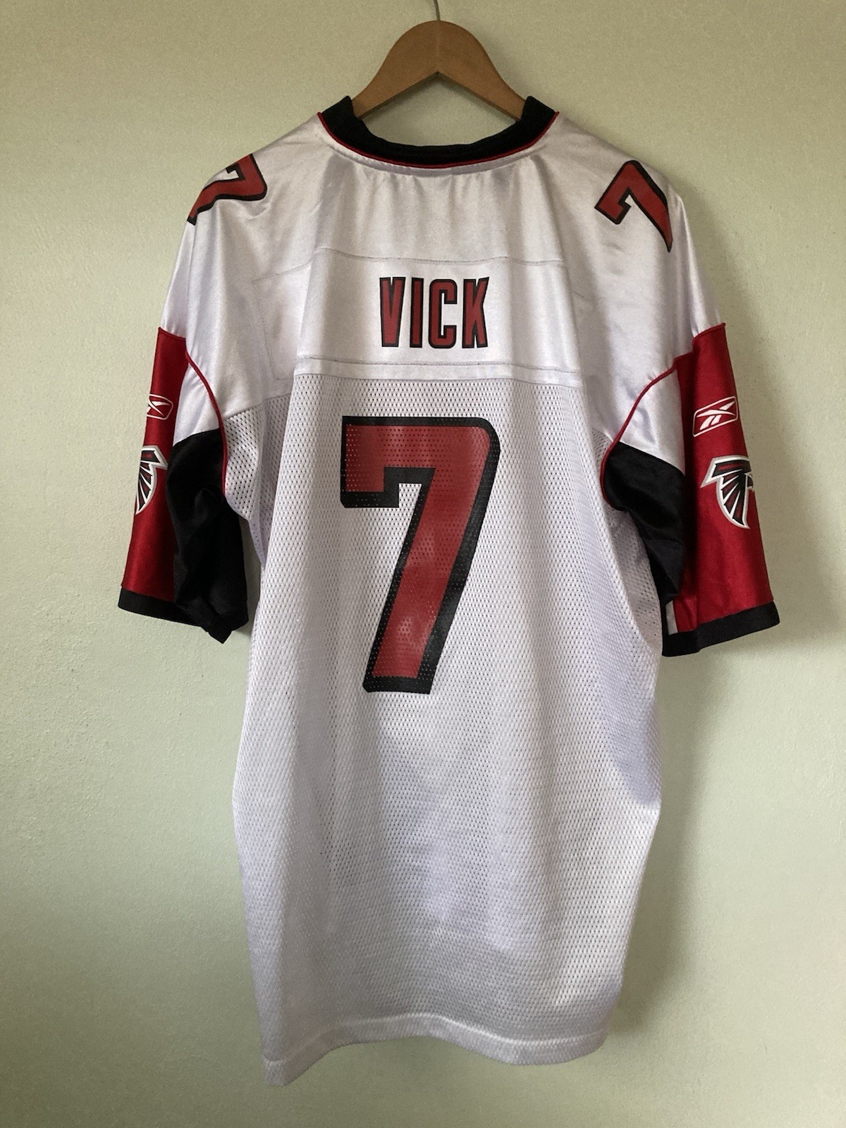 Picture 1 of 9