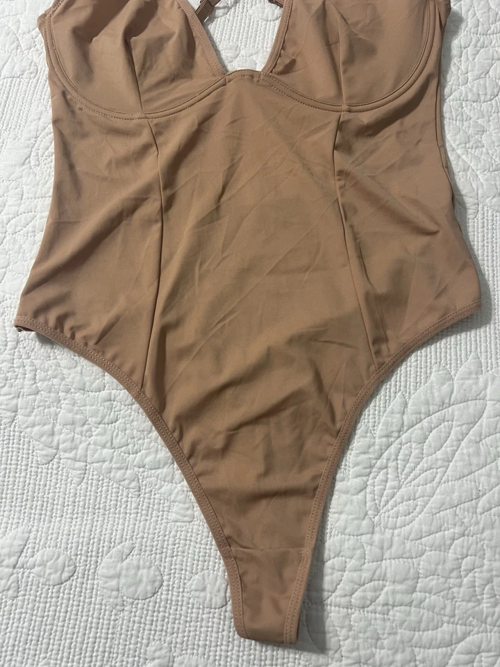 Women Body Underwire Sexy Size XL Beige Strap Ajustable New - Image 3 of 4