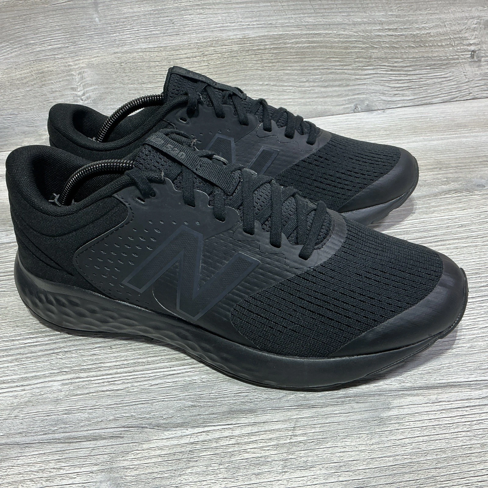 New Balance Men’s 520 V7 Size 10.5 4E Wide Black Athletic Running Shoes Sneakers