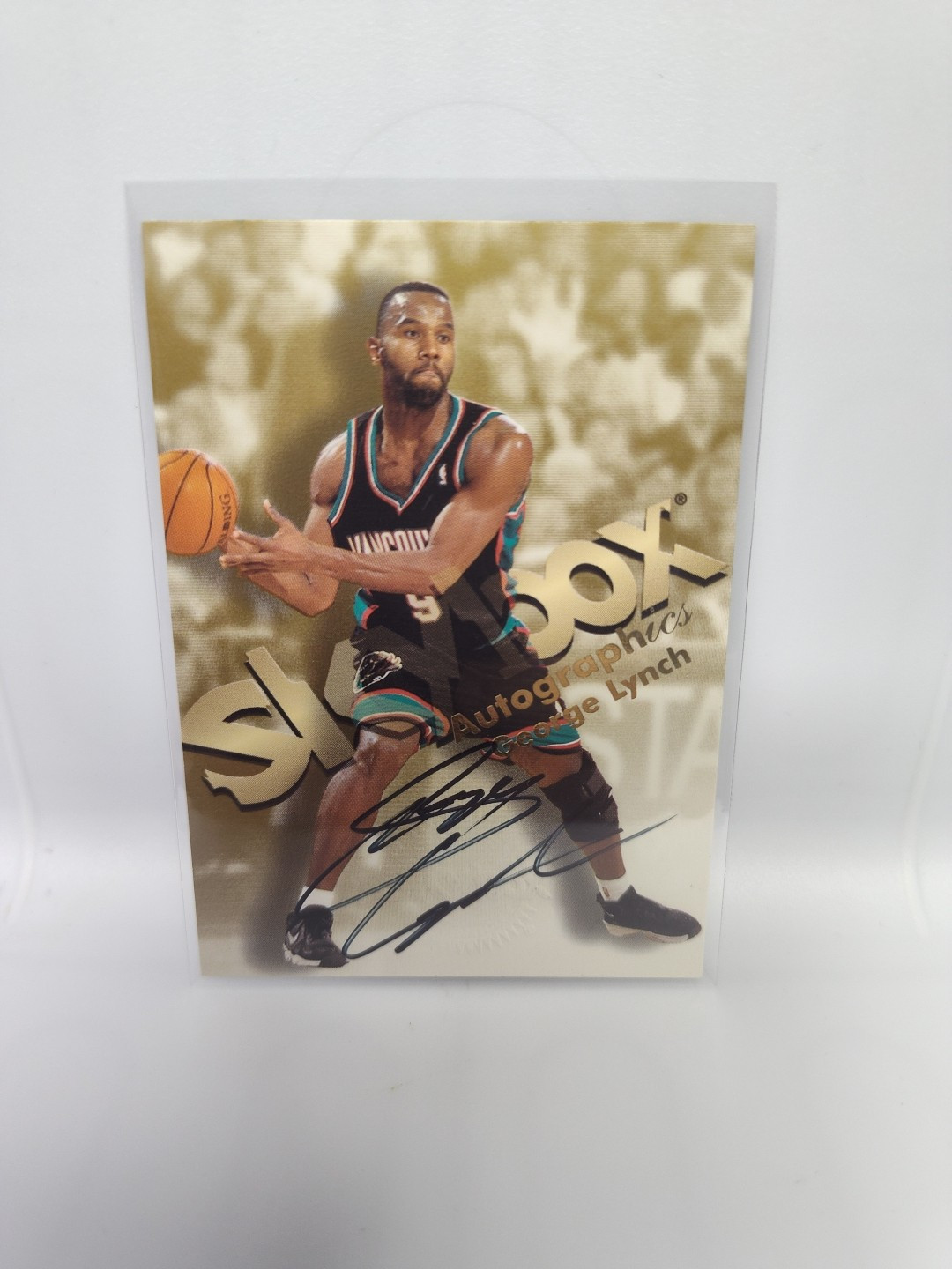 🏀George Lynch 1998-99 Skybox Premium Autographics Auto Vancouver Grizzlies