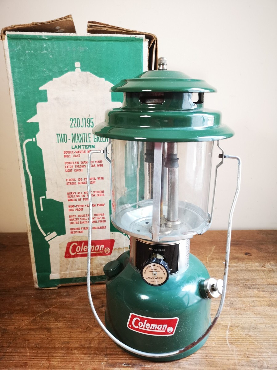 Vintage 1974 USA Boxed timewarp Coleman kerosene lantern