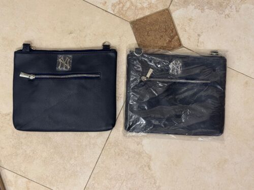 2022 New York YANKEES PURSE MOTHERS DAY MAY SGA 5/8/2022 WOMENS BLUE BAG NY