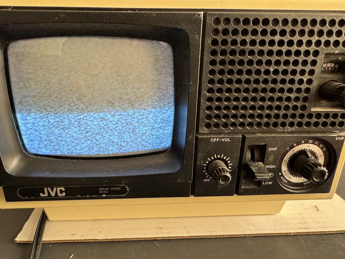 Vintage JVC 3040 Solid State Portable TV Television Retro Very