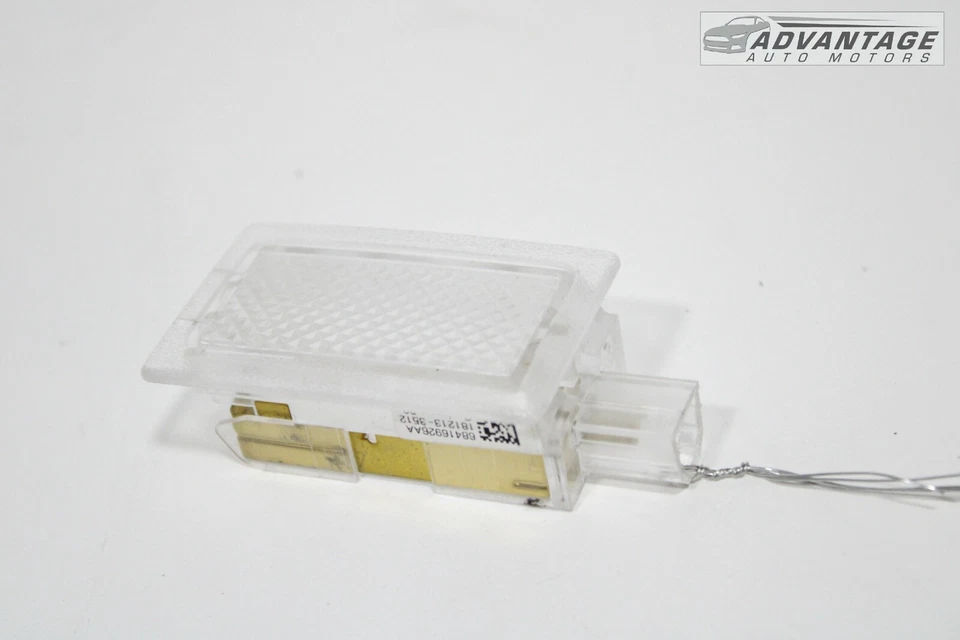 Dodge Charger 2012-2023 puerta delantera derecha o izquierda luz cortesía lámpara OEM Foto 2 de 4