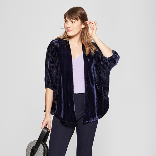 Women's Floral Velvet Kimono - A New 