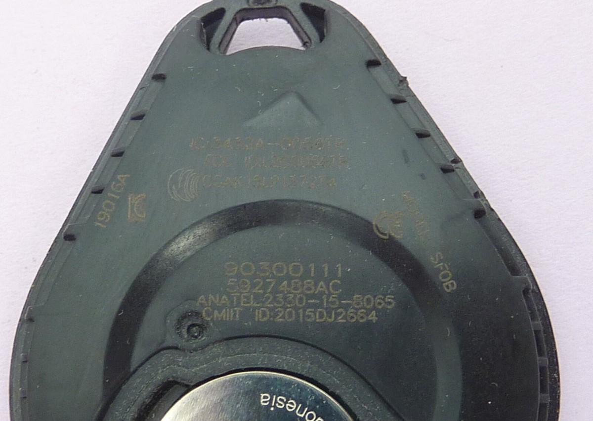 Harley-Davidson Keyless Entry Remote Transmitter 90300111