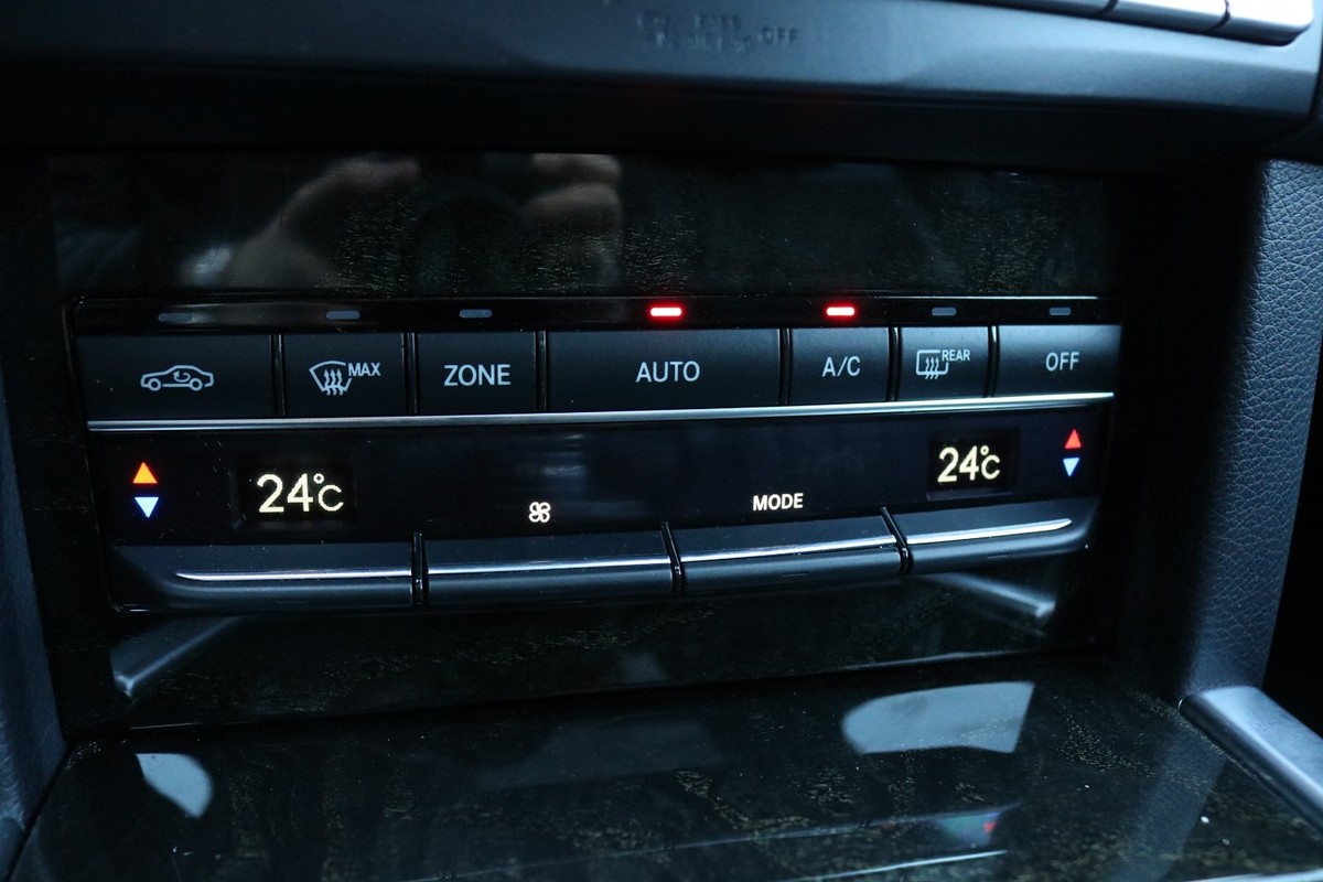 Mercedes E300 3,0 BlueTEC stc. aut.