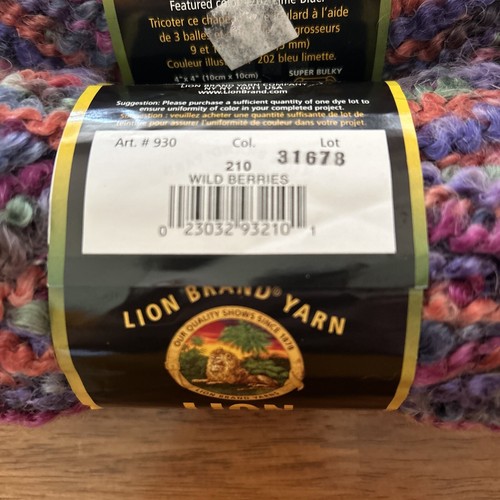 3 Skeins Lion Brand Boucle Yarn Wild Berries Mohair Blend 2.5 oz Super Bulky New - Picture 6 of 6