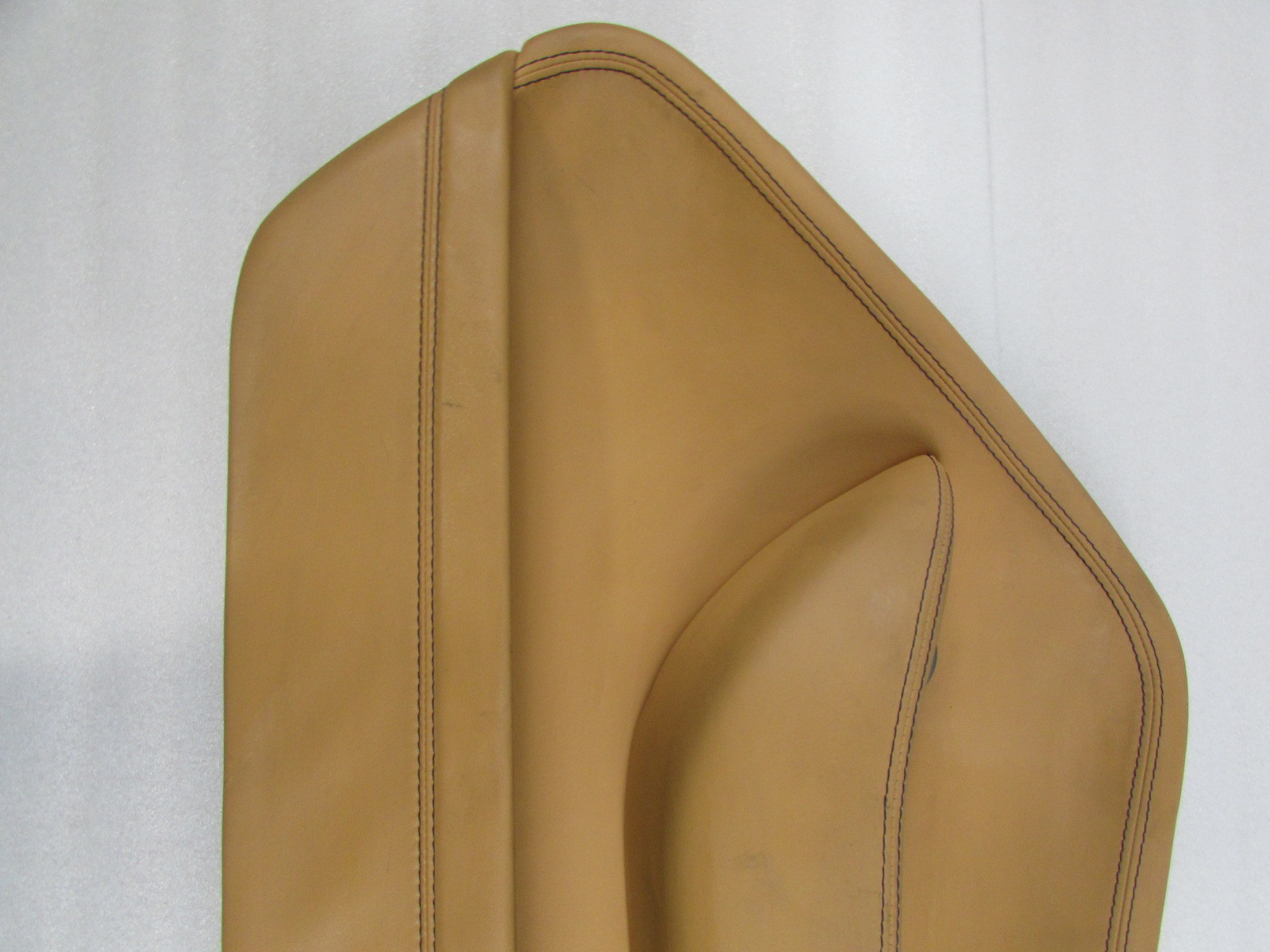 Ferrari 599 GTB, RH, Right Inner Door Panel, Beige/Blue Stitching, P/N 68773605