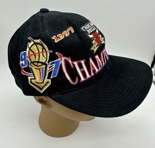 Chicago Bulls 1997 Finales NBA Campeones Logo Atlético Snapback Gorra Gorra De Colección - Imagen 2 de 11