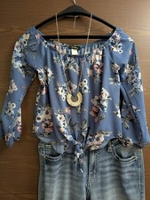 SIZE M BEWARE Blue Floral 3/4 Sleeve Blouse INVPV3249 Made in USA